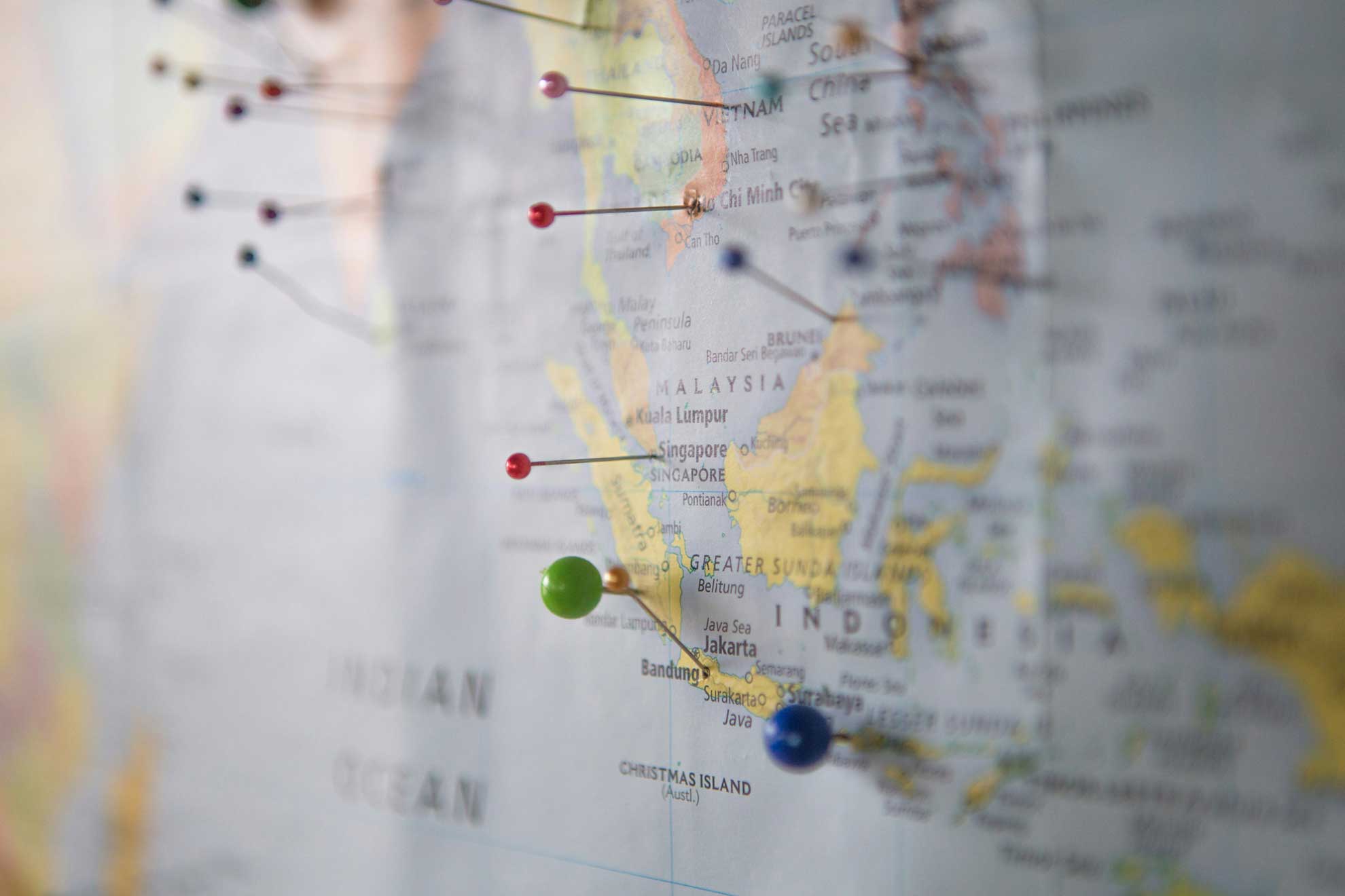Document attesting worldwide — global jurisdiction authentication